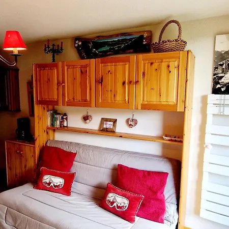 Apartment Pres Des Pistes A Montalbert La Plagne